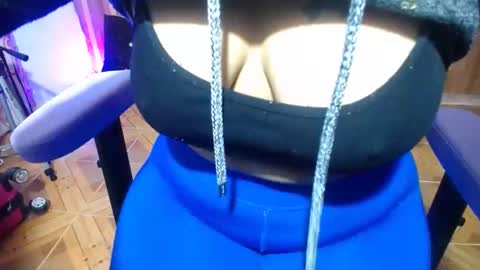 Snapshot of daleska_delicious1 chatting on March 7, 7:49 pm daleska_delicious1 online show from March 7, 7:49 pm