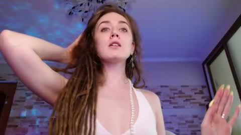 Dalia online show from July 22, 11:11 am