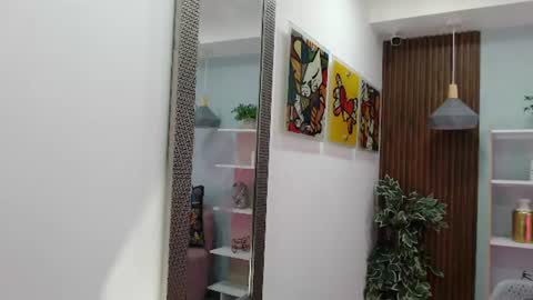 Dalila  online show from June 14, 11:10 am