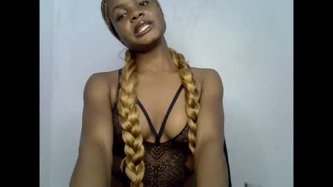 Leah online show from July 16, 8:35 pm
