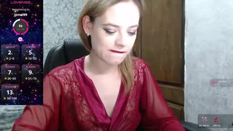 Dana SmileX online show from June 6, 7:42 pm