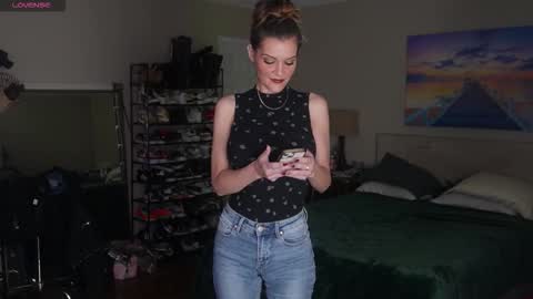 Lexi  online show from November 26, 4:35 am