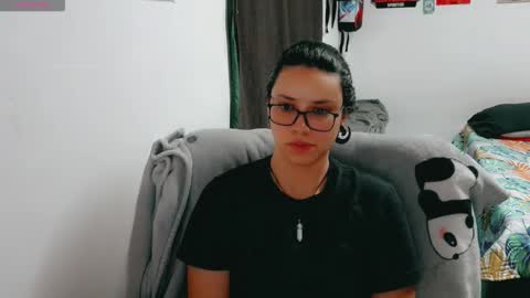 dani y jocelyn online show from October 28, 7:52 pm