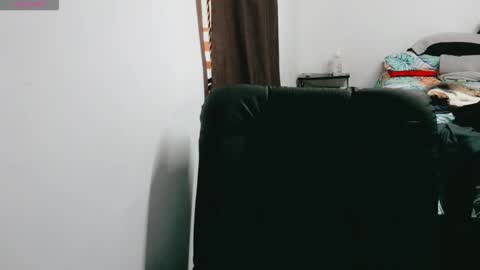 dani y jocelyn online show from February 5, 10:35 pm