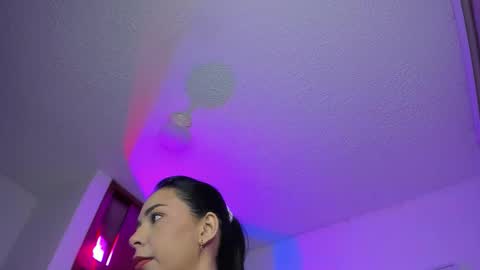 Dani online show from November 6, 5:46 am