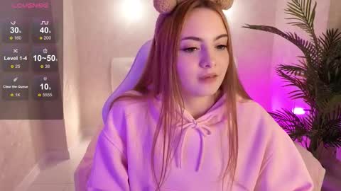 Daniela online show from November 7, 9:04 am