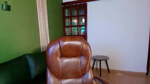 danielamonroe online show from November 17, 3:13 pm