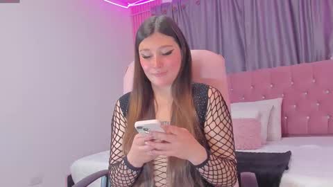 Snapshot of danielle_april chatting on September 16, 3:14 am Danielle online show from September 16, 3:14 am