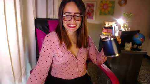 Angie online show from May 28, 5:11 pm