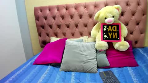 DaniiBelluci  online show from February 25, 5:08 am