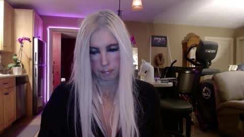 DanikaWhite69 online show from January 11, 1:05 pm