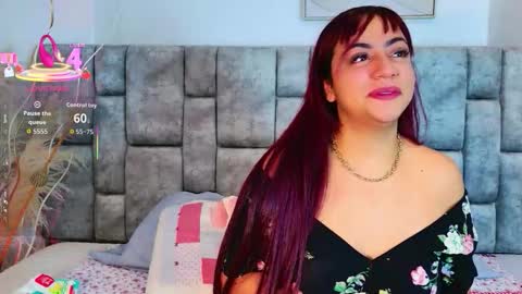 daninianderson online show from January 8, 4:05 am