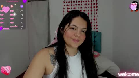 Snapshot of danna_1111 chatting on February 17, 1:00 pm danna online show from February 17, 1:00 pm