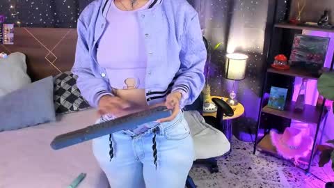 Snapshot of danna__castle chatting on February 22, 5:23 am Dannacastle online show from February 22, 5:23 am