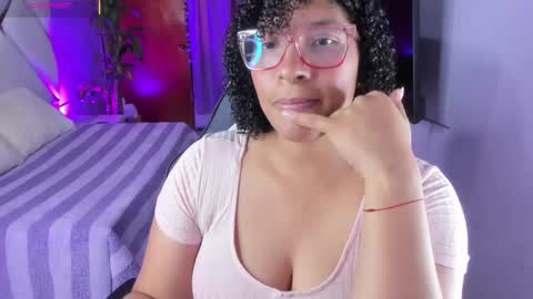 Snapshot of danna_berry chatting on October 6, 3:50 pm DannaBerry online show from October 6, 3:50 pm