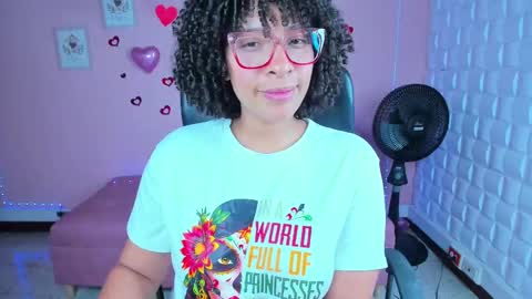 Snapshot of danna_berry chatting on March 10, 3:20 pm DannaBerry online show from March 10, 3:20 pm