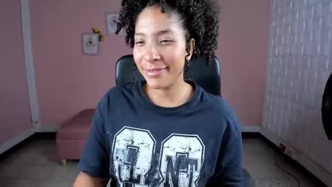 Snapshot of danna_berry chatting on January 17, 2:50 pm DannaBerry online show from January 17, 2:50 pm