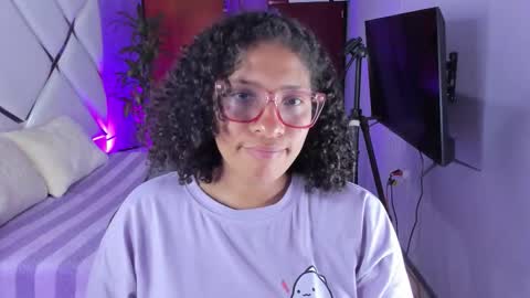 Snapshot of danna_berry chatting on September 8, 3:33 pm DannaBerry online show from September 8, 3:33 pm