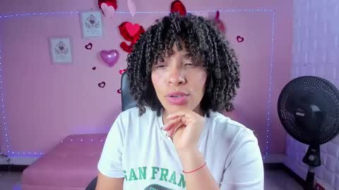 Snapshot of danna_berry chatting on February 20, 2:02 pm DannaBerry online show from February 20, 2:02 pm