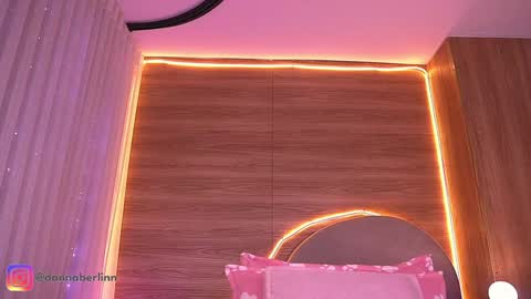 Danna Berlin  online show from March 20, 7:41 pm