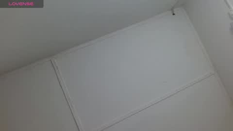 Snapshot of dannaberlin_0 chatting on December 22, 12:27 pm dannaberlin_0 online show from December 22, 12:27 pm