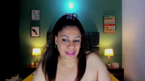 Hilary online show from May 25, 1:04 am