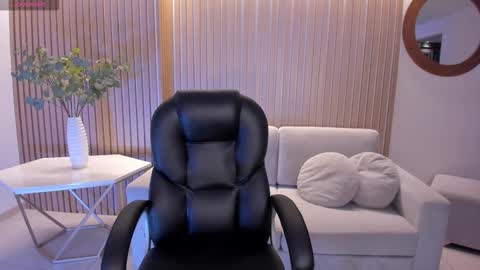 Snapshot of dannacruz_ chatting on October 16, 7:16 pm Danna Cruz  online show from October 16, 7:16 pm