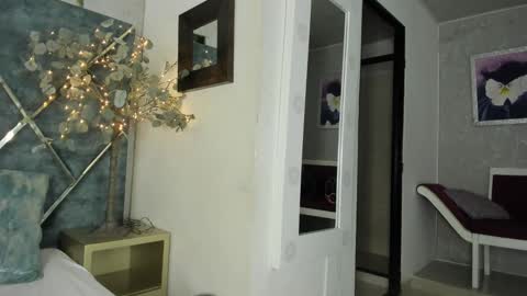 Valery Danna online show from December 17, 3:28 pm