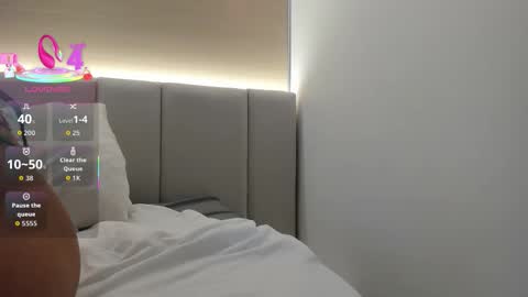 Danna online show from December 14, 8:03 pm