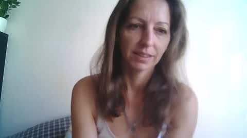 Snapshot of dannica1 chatting on October 20, 8:06 am dannica1 online show from October 20, 8:06 am