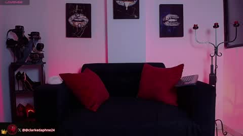 daphne_clarke online show from July 22, 12:06 pm