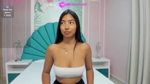 Daphne  online show from February 18, 2:27 am