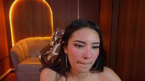 daphne_nicole_b online show from May 28, 1:31 pm
