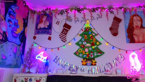 Daphne Madison online show from January 7, 8:31 pm