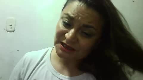 dapnne online show from June 6, 4:41 am