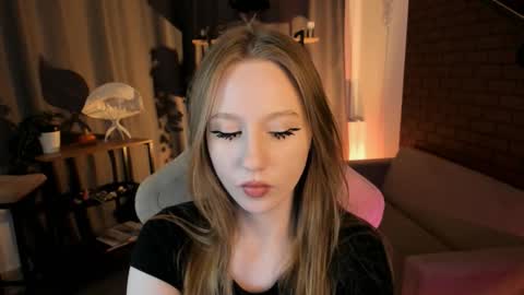 Daria Tate online show from March 22, 9:59 am