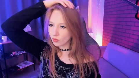 Daria Tate online show from April 16, 9:09 am