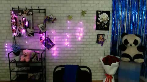 Snapshot of darina_m_ chatting on January 30, 6:03 am Darina online show from January 30, 6:03 am
