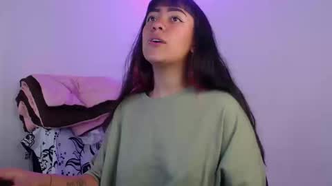 Snapshot of dark_cherry2 chatting on September 16, 4:37 pm Ximena online show from September 16, 4:37 pm