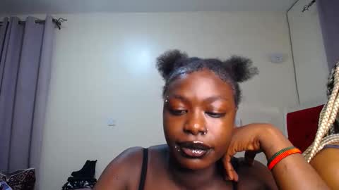 Divah online show from May 6, 10:36 pm