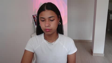 Snapshot of dark_enchantress_ chatting on January 6, 10:15 pm Sofia online show from January 6, 10:15 pm