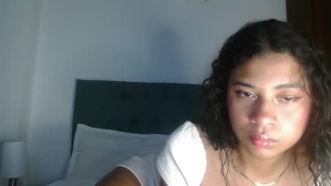 Snapshot of dark_enchantress_ chatting on September 18, 5:50 am Sofia online show from September 18, 5:50 am