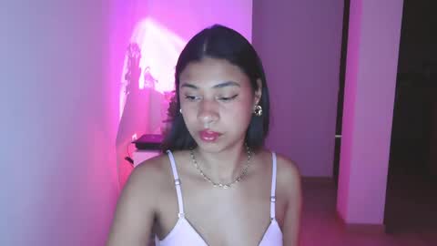 Snapshot of dark_enchantress_ chatting on January 4, 4:55 am Sofia online show from January 4, 4:55 am