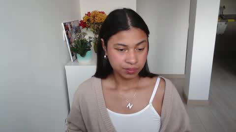 Snapshot of dark_enchantress_ chatting on January 17, 10:23 pm Sofia online show from January 17, 10:23 pm