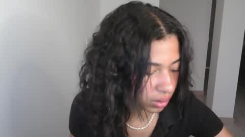 Snapshot of dark_enchantress_ chatting on December 21, 10:40 pm Sofia online show from December 21, 10:40 pm
