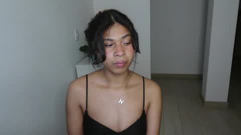 Snapshot of dark_enchantress_ chatting on January 21, 12:57 am Sofia online show from January 21, 12:57 am