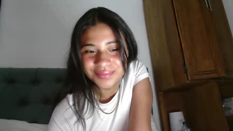 Snapshot of dark_enchantress_ chatting on October 10, 2:49 am Sofia online show from October 10, 2:49 am