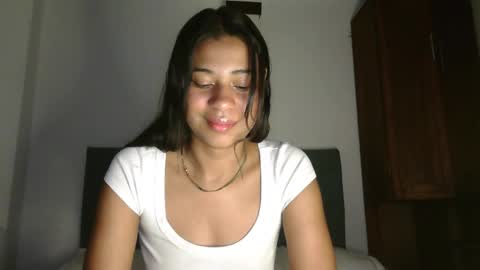 Snapshot of dark_enchantress_ chatting on September 17, 1:47 am Sofia online show from September 17, 1:47 am