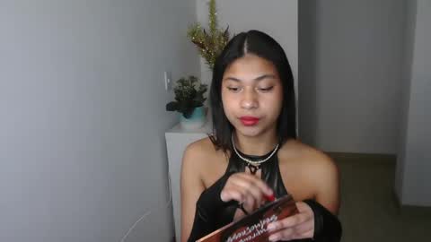 Snapshot of dark_enchantress_ chatting on February 1, 12:51 am Sofia online show from February 1, 12:51 am