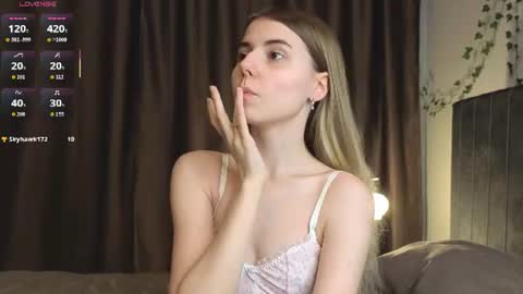 Ester online show from July 29, 10:26 am
